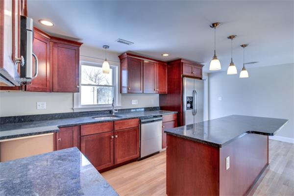 153 Parker Road Wakefield, MA 01880 - Photo 15 of 30 Gallery Image 15