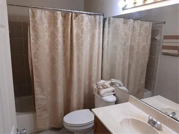 $180,000 | 1315 Red Deer Way, Unit 255, Alpharetta, GA 30022