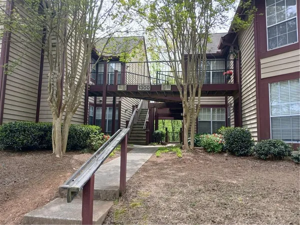 $180,000 | 1315 Red Deer Way, Unit 255, Alpharetta, GA 30022