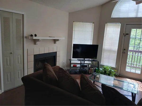 $180,000 | 1315 Red Deer Way, Unit 255, Alpharetta, GA 30022