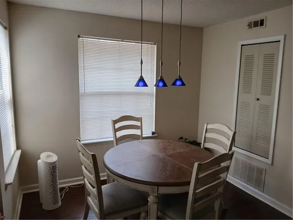 $180,000 | 1315 Red Deer Way, Unit 255, Alpharetta, GA 30022