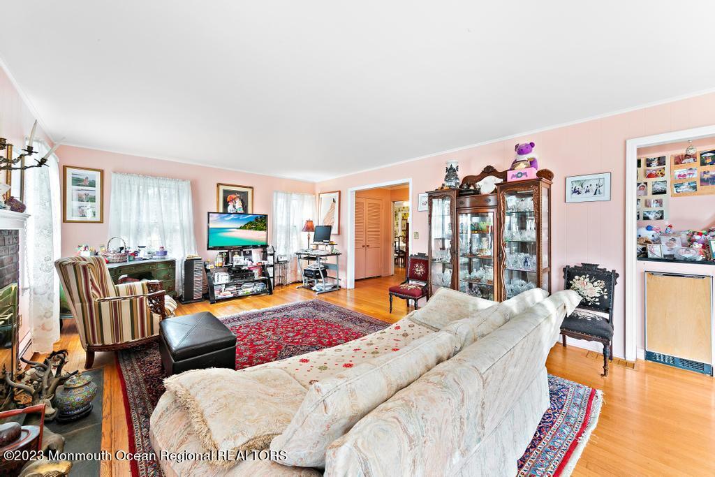 181 Rumson Road Rumson, NJ 07760 - Photo 11 of 35 181RumsonInteriors-6