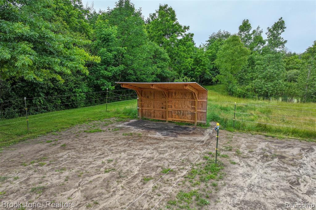 12152 Hoisington Road Gaines, MI 48436 - Photo 18 of 66