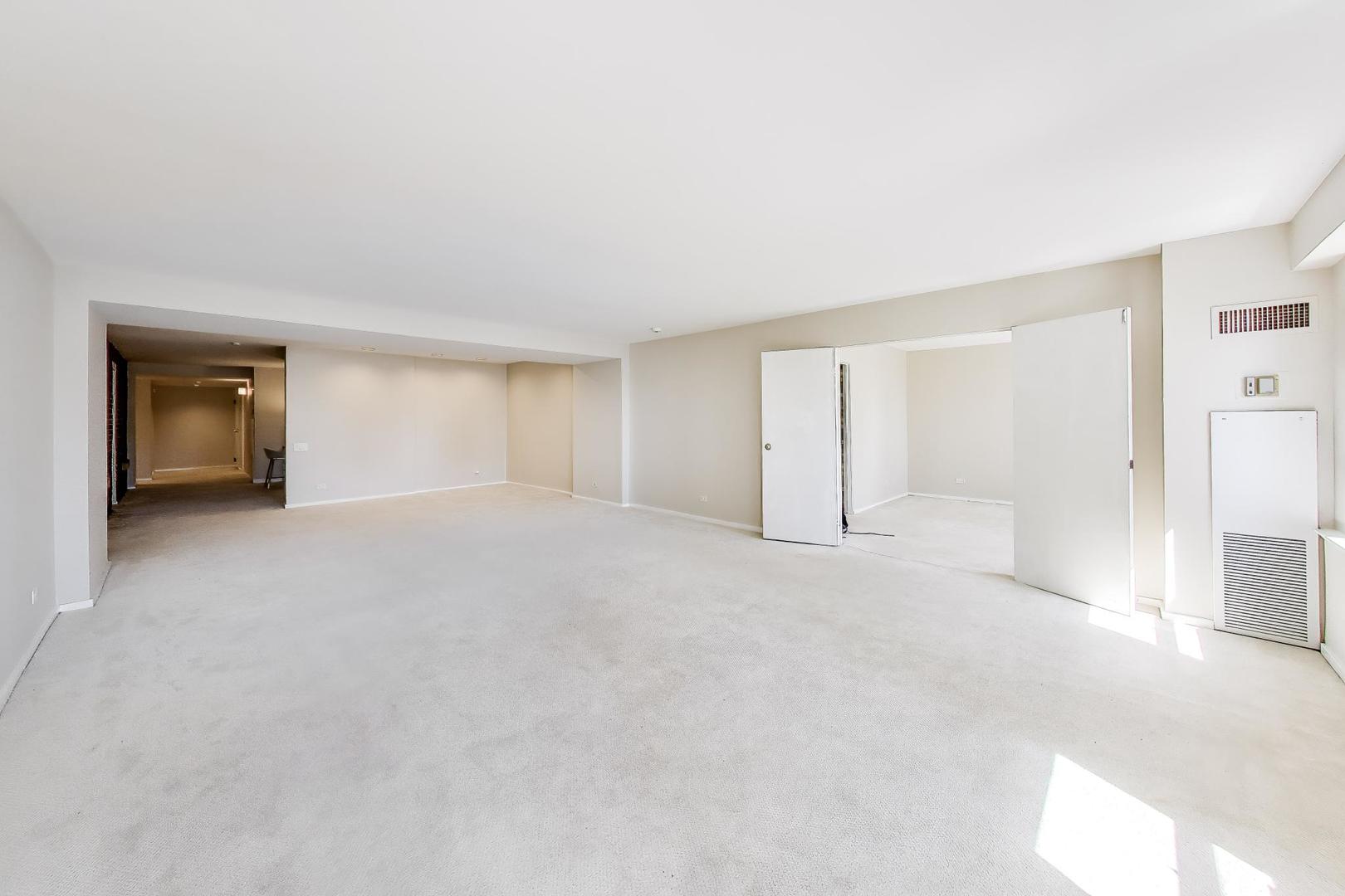 40 East 9th Street, Unit 1601 Chicago, IL 60605 - Photo 11 of 50