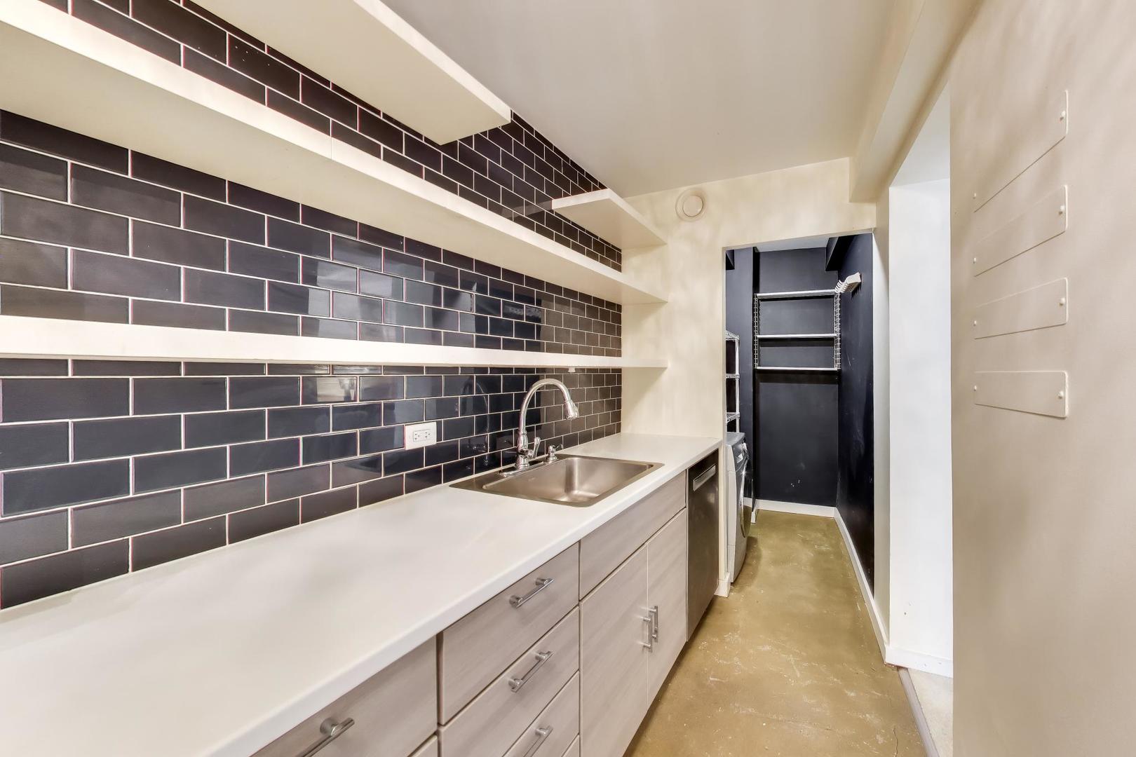 40 East 9th Street, Unit 1601 Chicago, IL 60605 - Photo 15 of 50