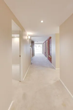 $325,000 | 40 East 9th Street, Unit 1601, Chicago, IL 60605