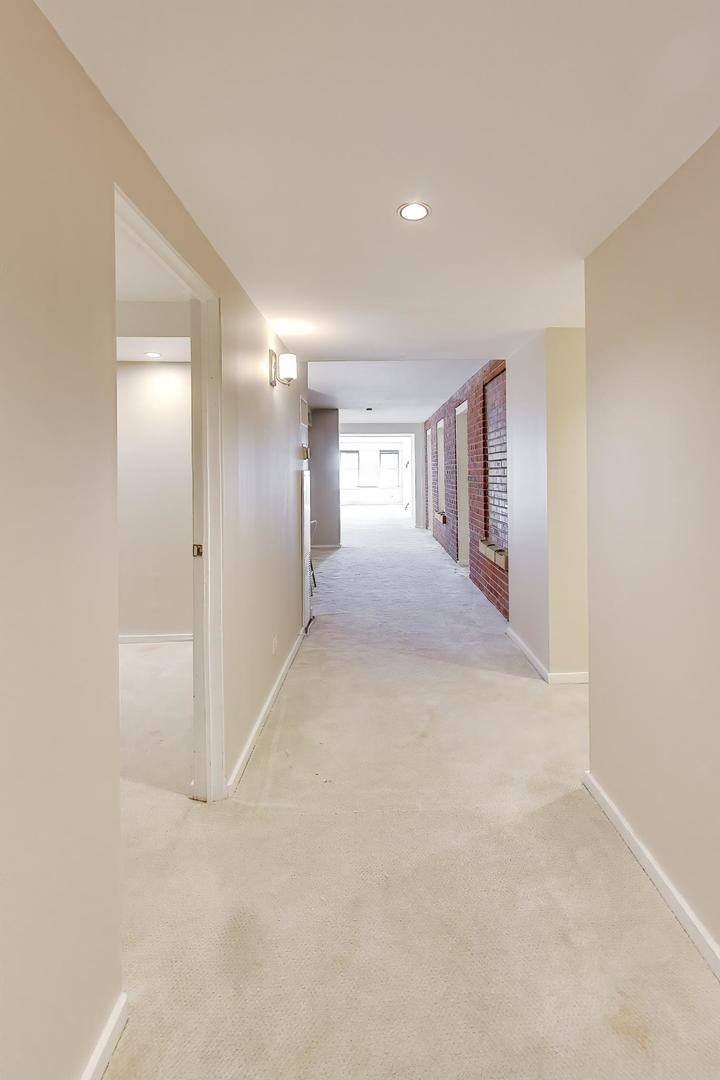 40 East 9th Street, Unit 1601 Chicago, IL 60605 - Photo 33 of 50