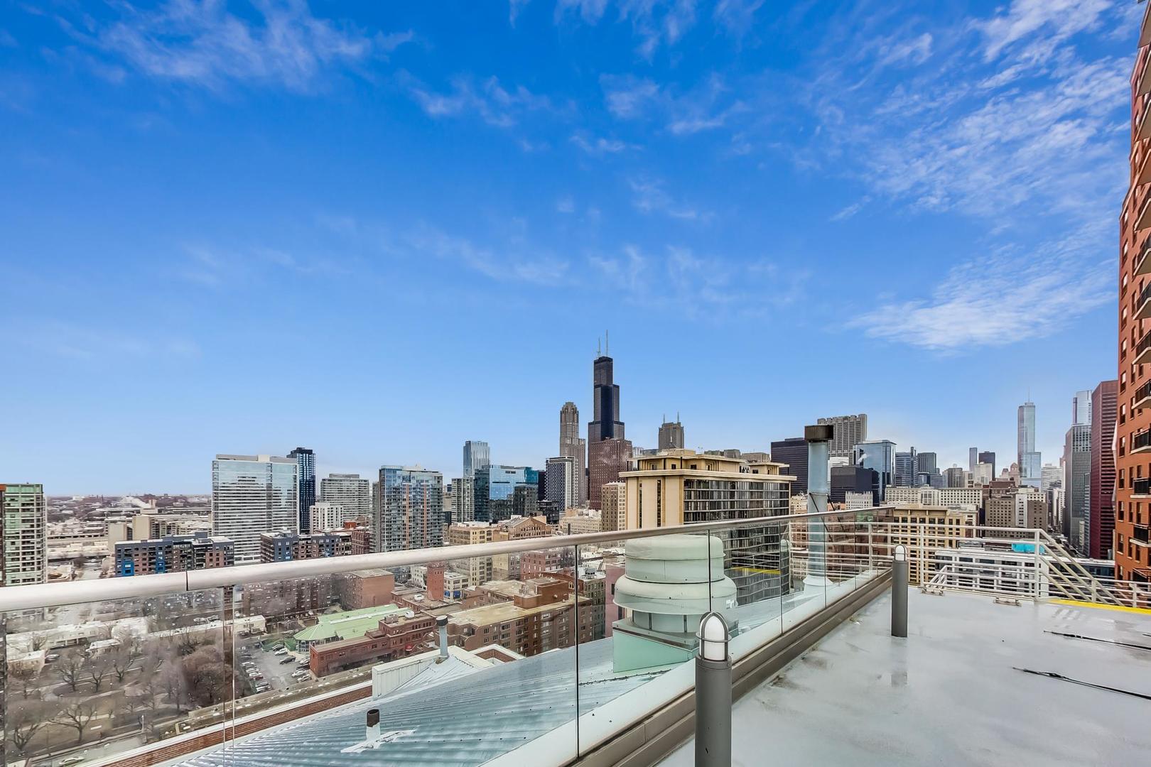 40 East 9th Street, Unit 1601 Chicago, IL 60605 - Photo 41 of 50