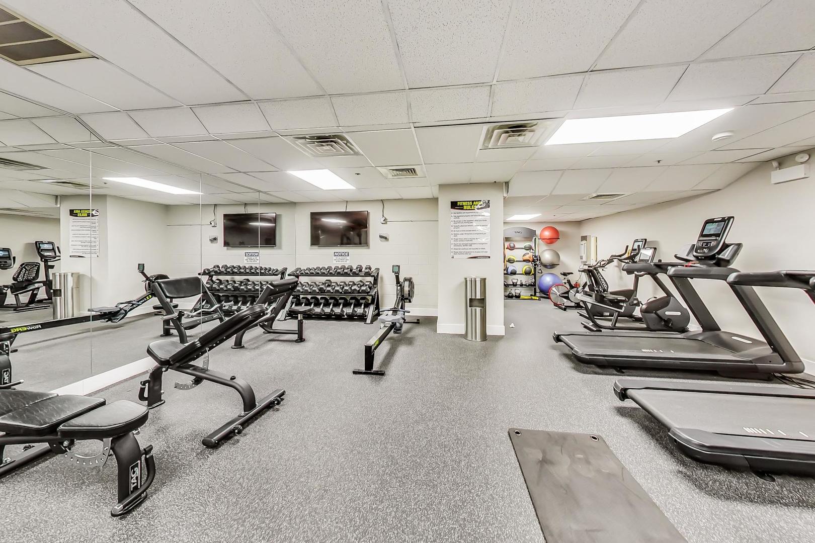 40 East 9th Street, Unit 1601 Chicago, IL 60605 - Photo 45 of 50