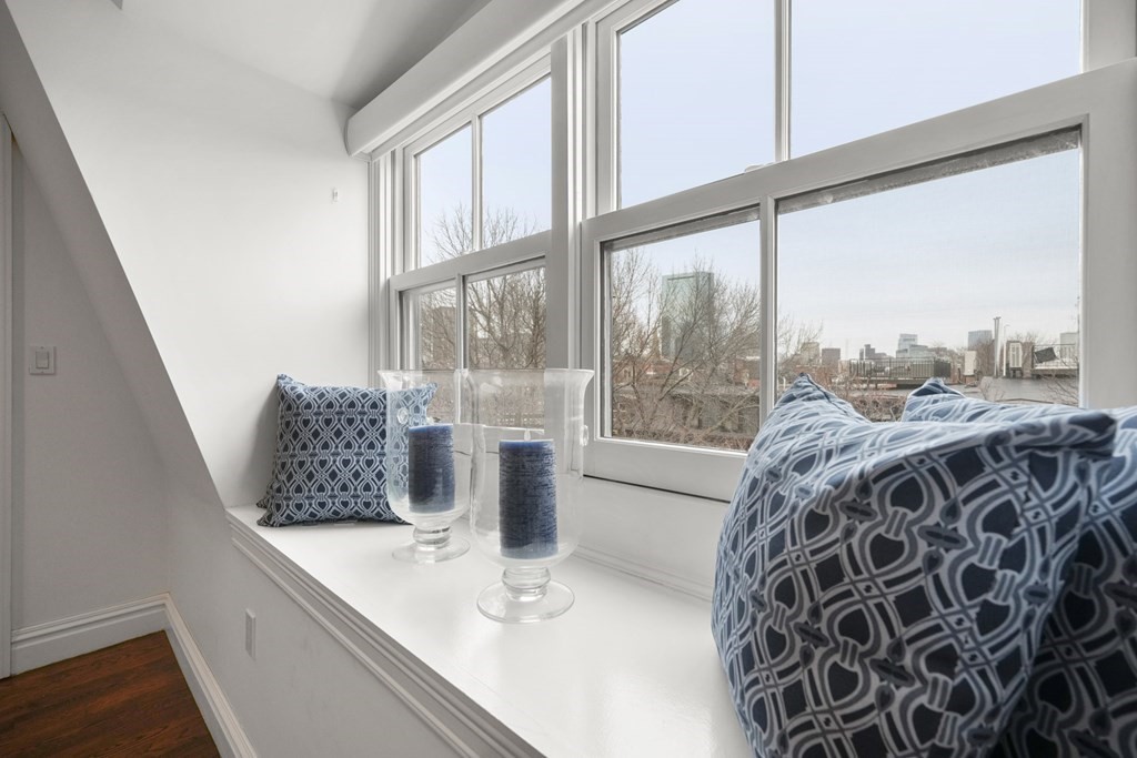 212 West Springfield Street, Unit 2 Boston, MA 02118 - Photo 29 of 41 a large window in a balcony