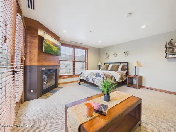 $249,000 | 834 Mc Kinley Avenue West, Unit 201, Kellogg, ID 83837