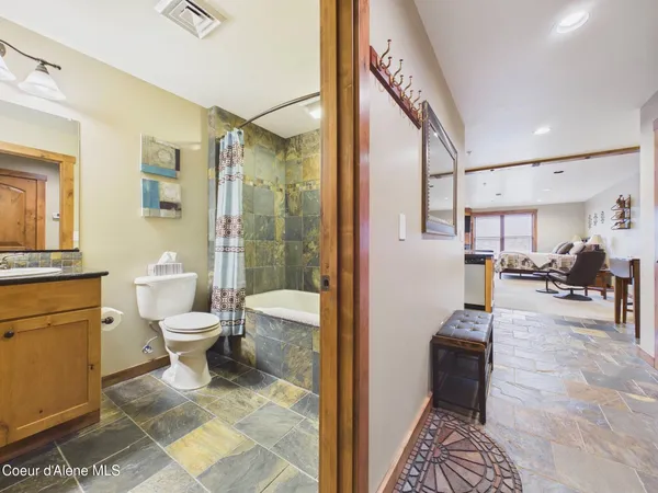 $249,000 | 834 Mc Kinley Avenue West, Unit 201, Kellogg, ID 83837