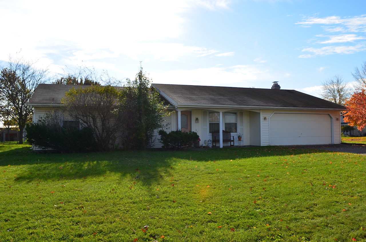 13610 East Ridgeview Court Grabill, IN 46741 - Photo 4 of 11 Gallery Image 4