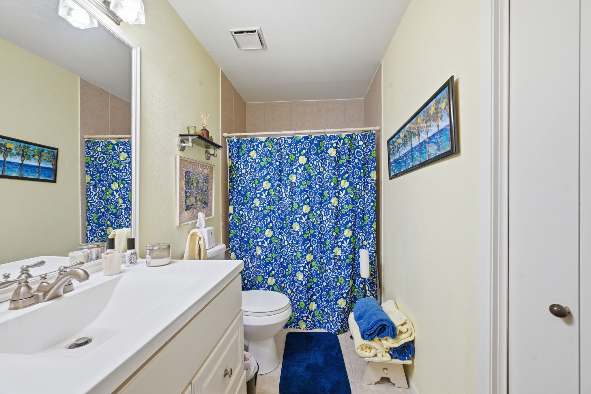 4 Sawmill Grove Lane Spring, TX 77380 - Photo 23 of 27 a bathroom with a sink toilet and shower