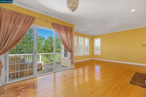 $898,000 | 376 Sterling Way, San Rafael, CA 94903