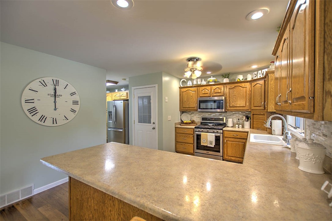 1465 West Pershing Road Decatur, IL 62526 - Photo 10 of 35