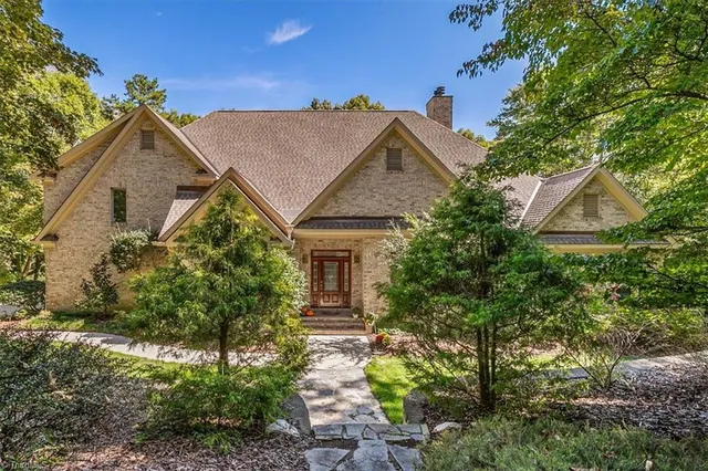 $1,250,000 | 7112 Horseman Court, Summerfield, NC 27358