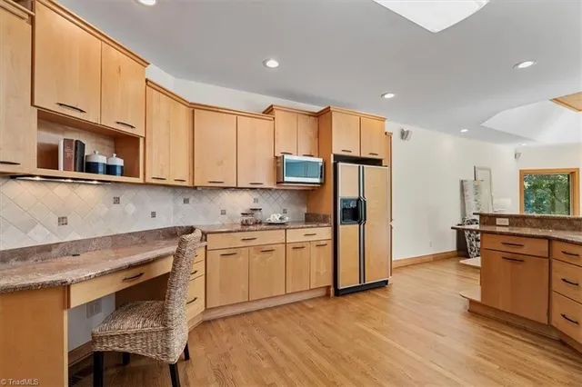 $1,250,000 | 7112 Horseman Court, Summerfield, NC 27358