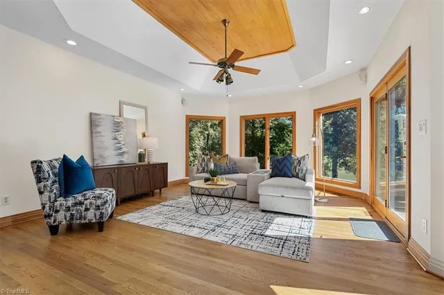 $1,250,000 | 7112 Horseman Court, Summerfield, NC 27358