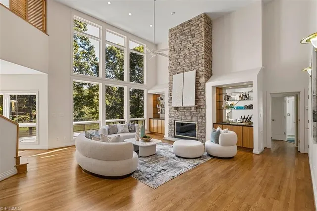 $1,250,000 | 7112 Horseman Court, Summerfield, NC 27358