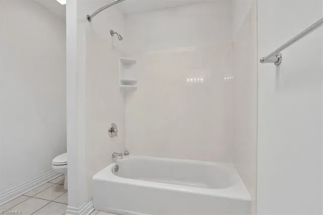 $1,250,000 | 7112 Horseman Court, Summerfield, NC 27358