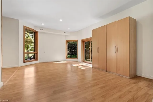 $1,250,000 | 7112 Horseman Court, Summerfield, NC 27358