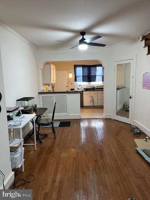 2434 Fitzgerald Street Philadelphia, PA 19145 - Photo 2 of 11