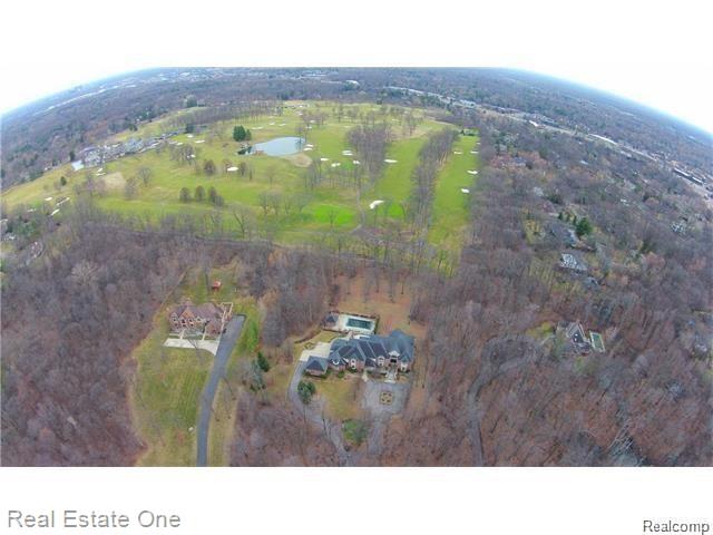32400 Rock Ridge Lane Farmington Hills, MI 48334 - Photo 4 of 44