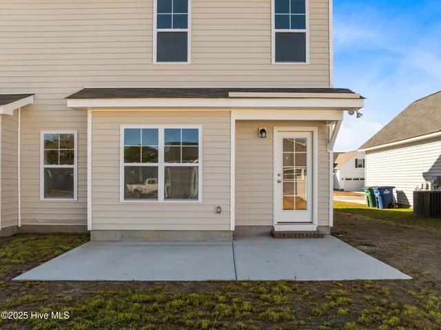 $348,600 | 613 Plymouth Drive, Greenville, NC 27858