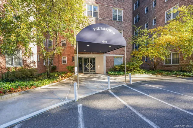 $375,000 | 640 West 231st Street, Unit 1F | Spuyten Duyvil
