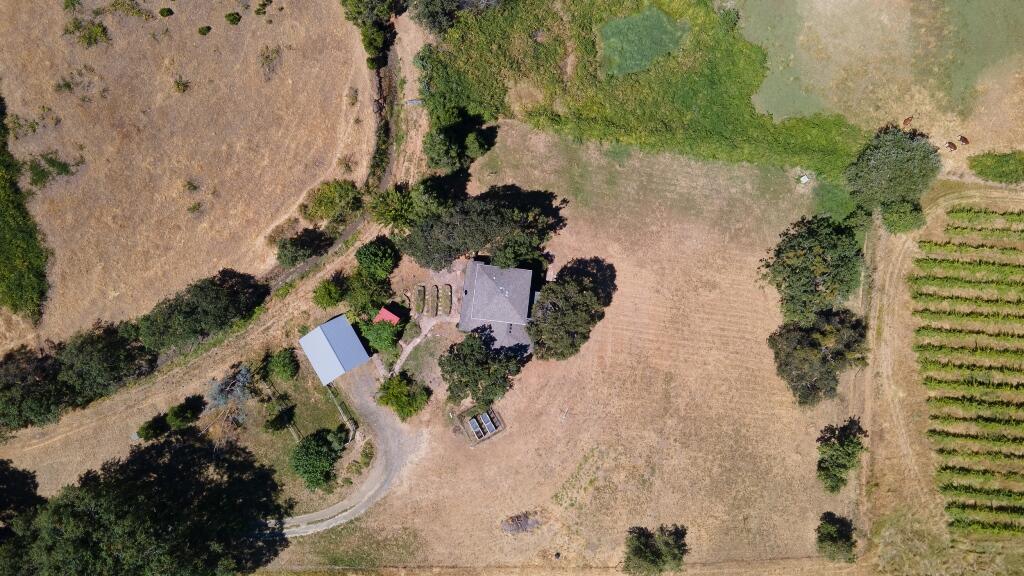 964 Holton Road Talent, OR 97540 - Photo 29 of 34 U_964-Holton-Rd_April-6_45_dji_0961