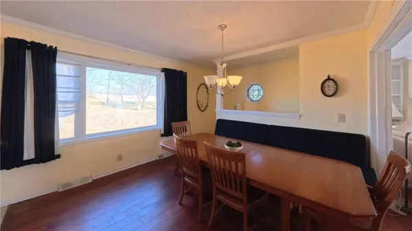 $875,000 | 1656 Lake Viking Terrace, Gallatin, MO 64640