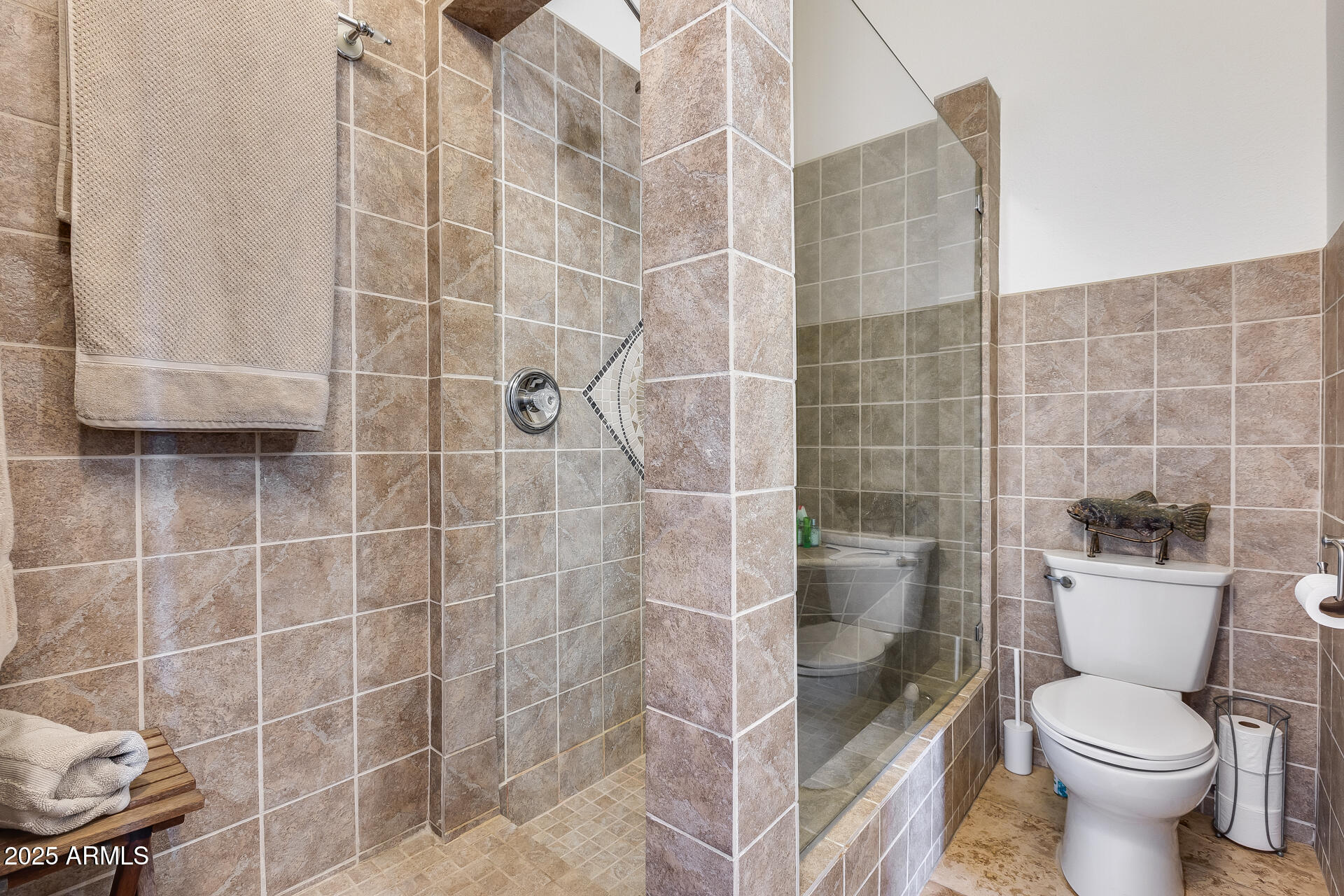4242 North 44th Street Phoenix, AZ 85018 - Photo 20 of 32 Upstairs bath