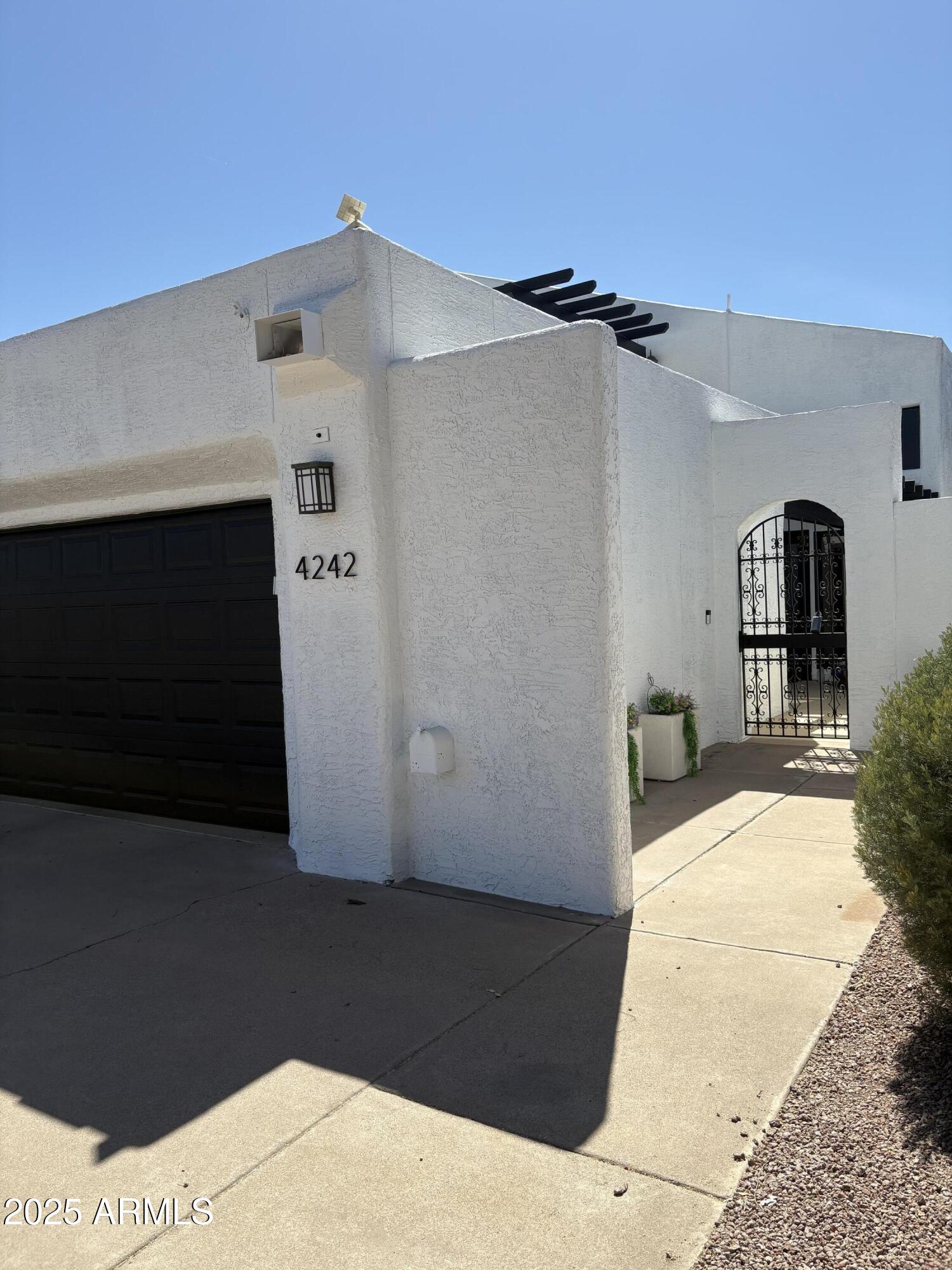4242 North 44th Street Phoenix, AZ 85018 - Photo 27 of 32 Front