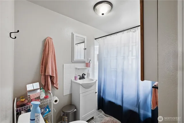 $509,000 | 7121 Rainier Drive, Everett, WA 98203