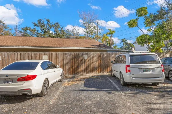 $574,999 | 210 22nd Avenue Northeast, Unit 15, St. Petersburg, FL 33704