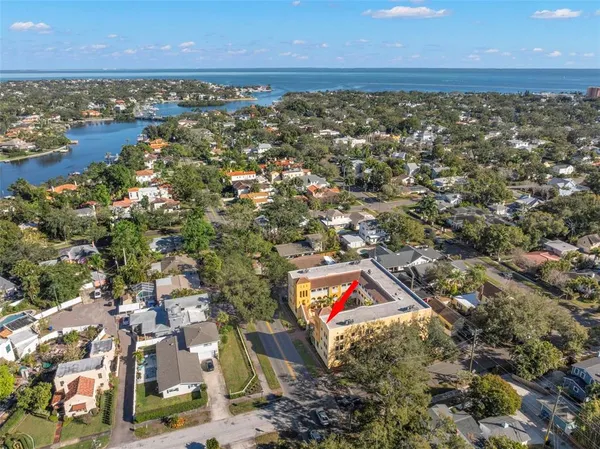 $574,999 | 210 22nd Avenue Northeast, Unit 15, St. Petersburg, FL 33704