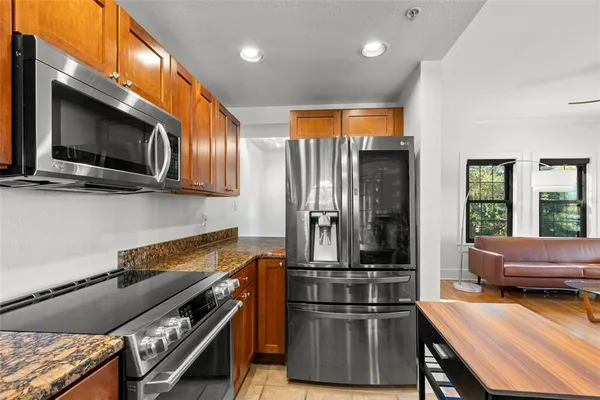 $574,999 | 210 22nd Avenue Northeast, Unit 15, St. Petersburg, FL 33704