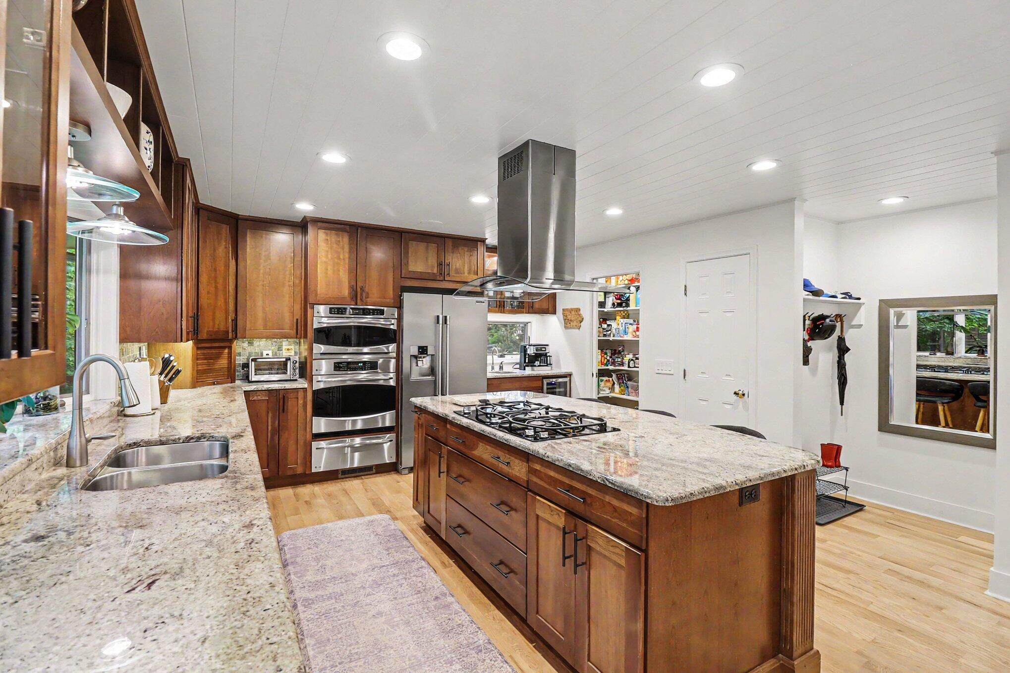 2411 Londonderry Road Ann Arbor, MI 48104 - Photo 11 of 61 016_file_1563