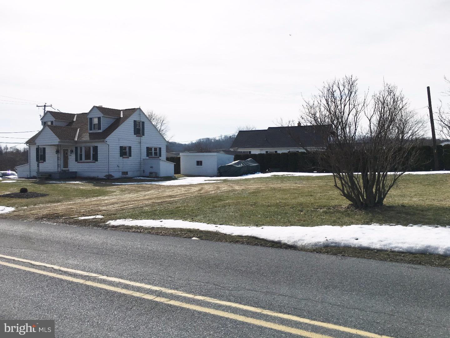 1300 Railroad Road Dauberville, PA 19533 - Photo 4 of 15 Gallery Image 4