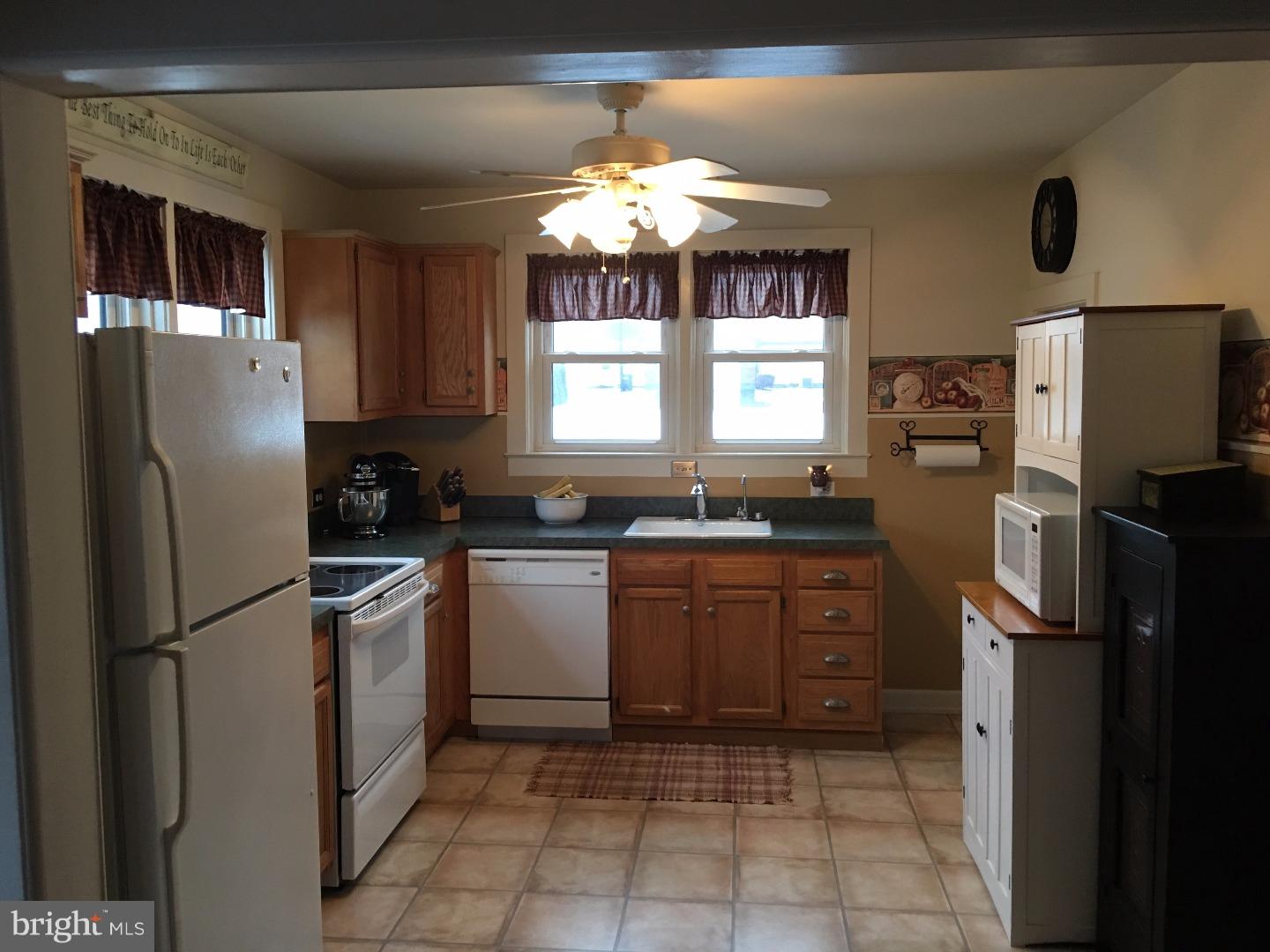 1300 Railroad Road Dauberville, PA 19533 - Photo 7 of 15 Gallery Image 7