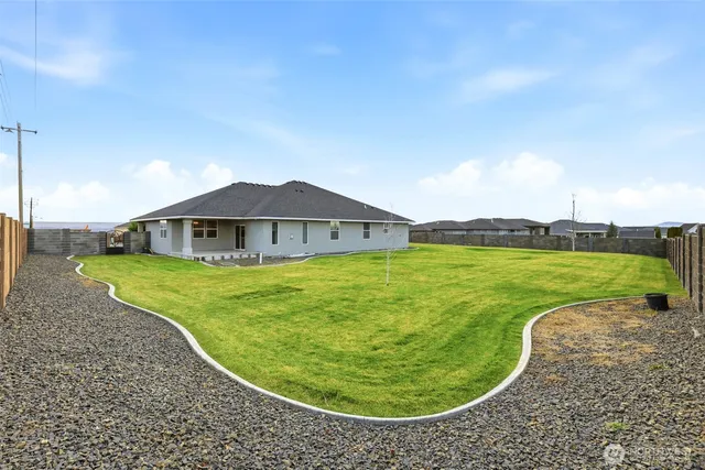 $875,000 | 6401 Eagle Crest Drive, Pasco, WA 99301