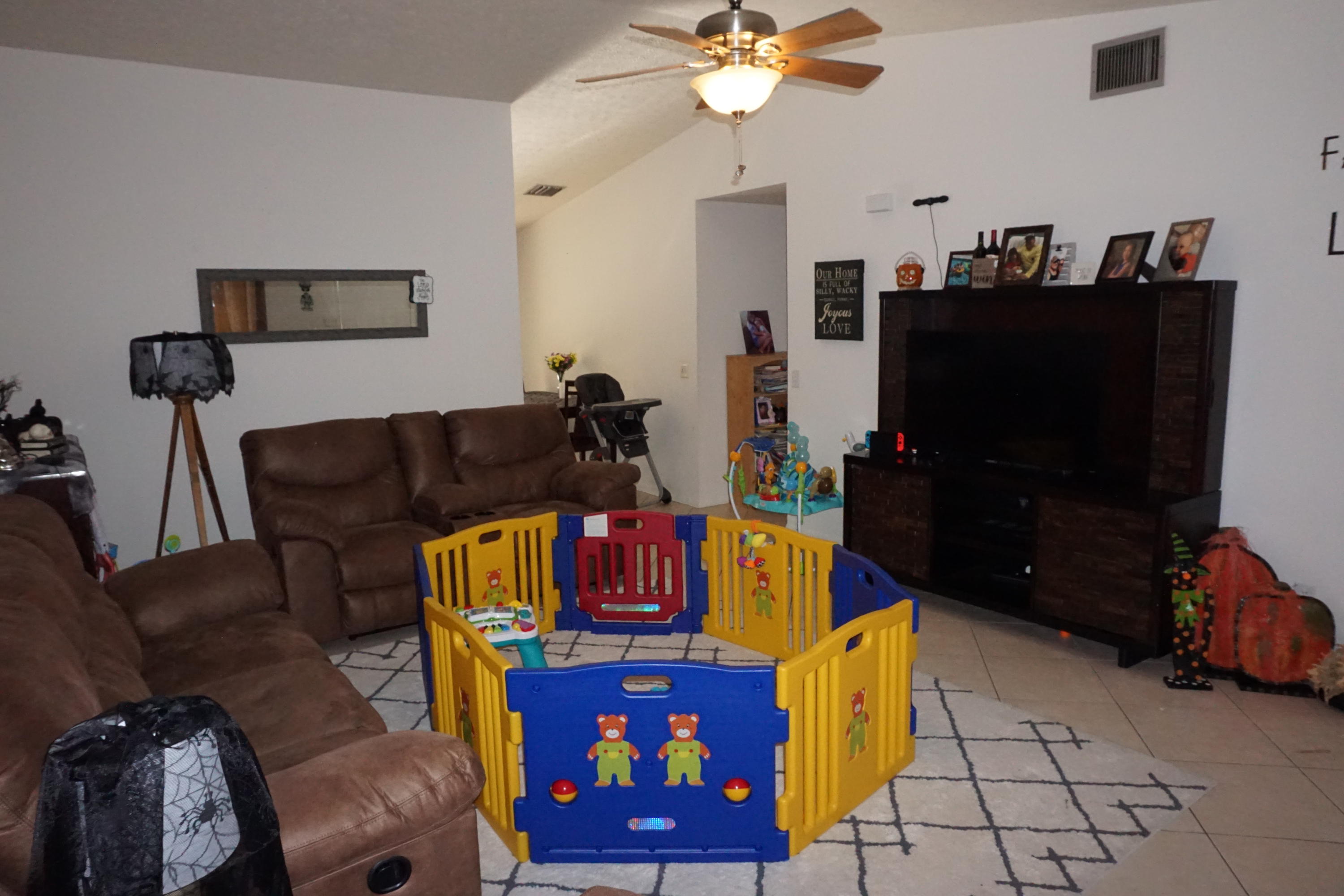 4670 Southeast Salvatori Road Stuart, FL 34997 - Photo 7 of 51 4668-4