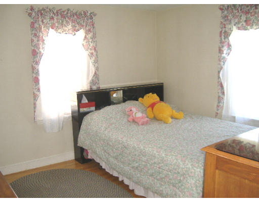 10 Wellesley Road Arlington, MA 02474 - Photo 11 of 15 Gallery Image 11