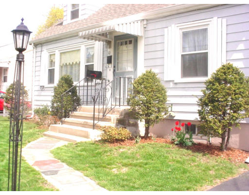 10 Wellesley Road Arlington, MA 02474 - Photo 3 of 15 Gallery Image 3