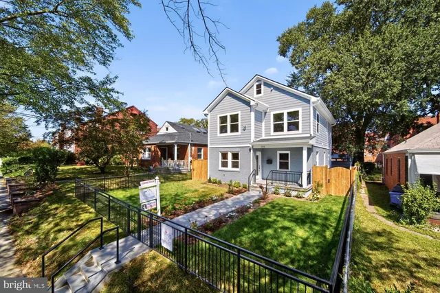 $1,099,000 | 1516 Evarts Street Northeast, Washington, DC 20018