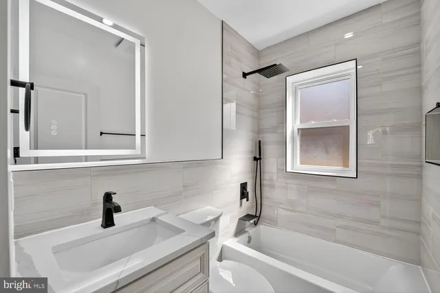 $1,099,000 | 1516 Evarts Street Northeast, Washington, DC 20018