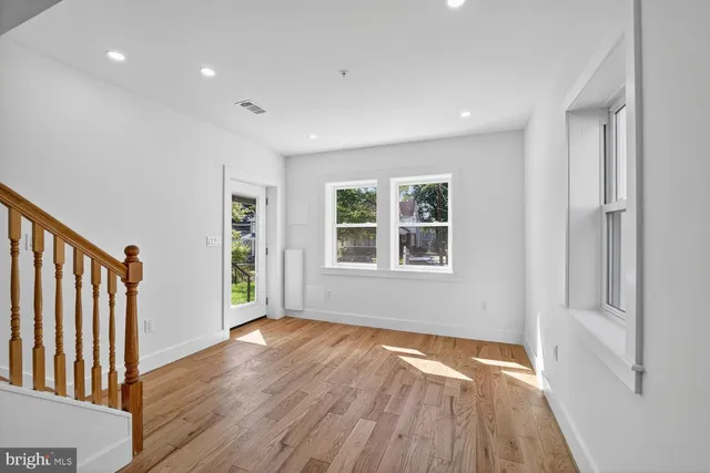 $1,099,000 | 1516 Evarts Street Northeast, Washington, DC 20018