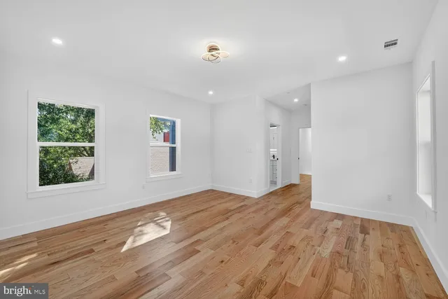 $1,099,000 | 1516 Evarts Street Northeast, Washington, DC 20018