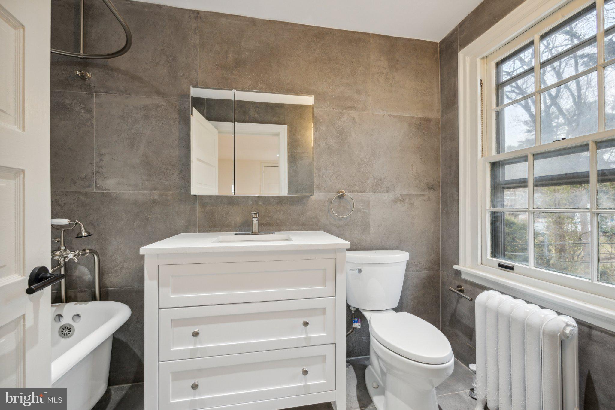 259 Farm Road Haverford, PA 19041 - Photo 16 of 19 1st Floor Bathroom